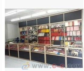 特價(jià)展柜一站式服務(wù) 從香水展示柜到倉(cāng)儲(chǔ)優(yōu)化的全鏈路解決方案